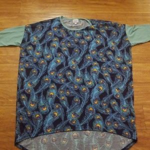 Lularoe Irma tee